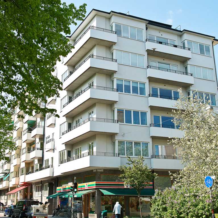 Fastighet på Artillerigatan 83, Valhallavägen 133 - Östermalm